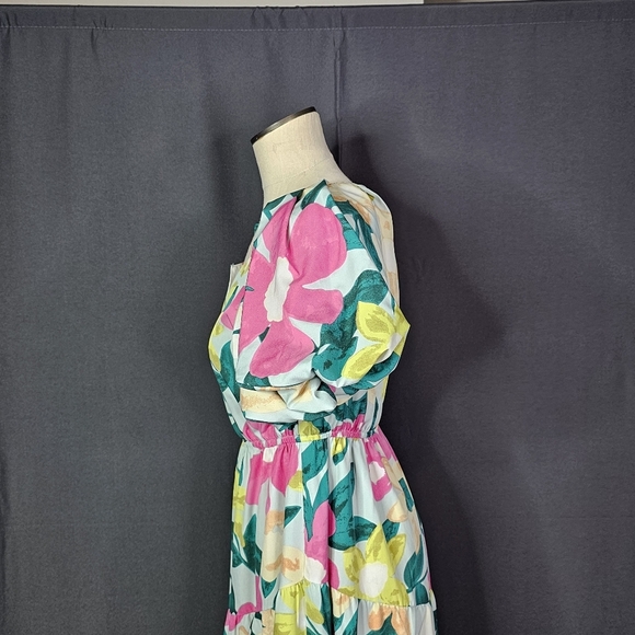 UMGEE MINT TIERED FLORAL PRINT NOTCHED PUFF SLEEVE MIDI DRESS - Picture 6 of 9